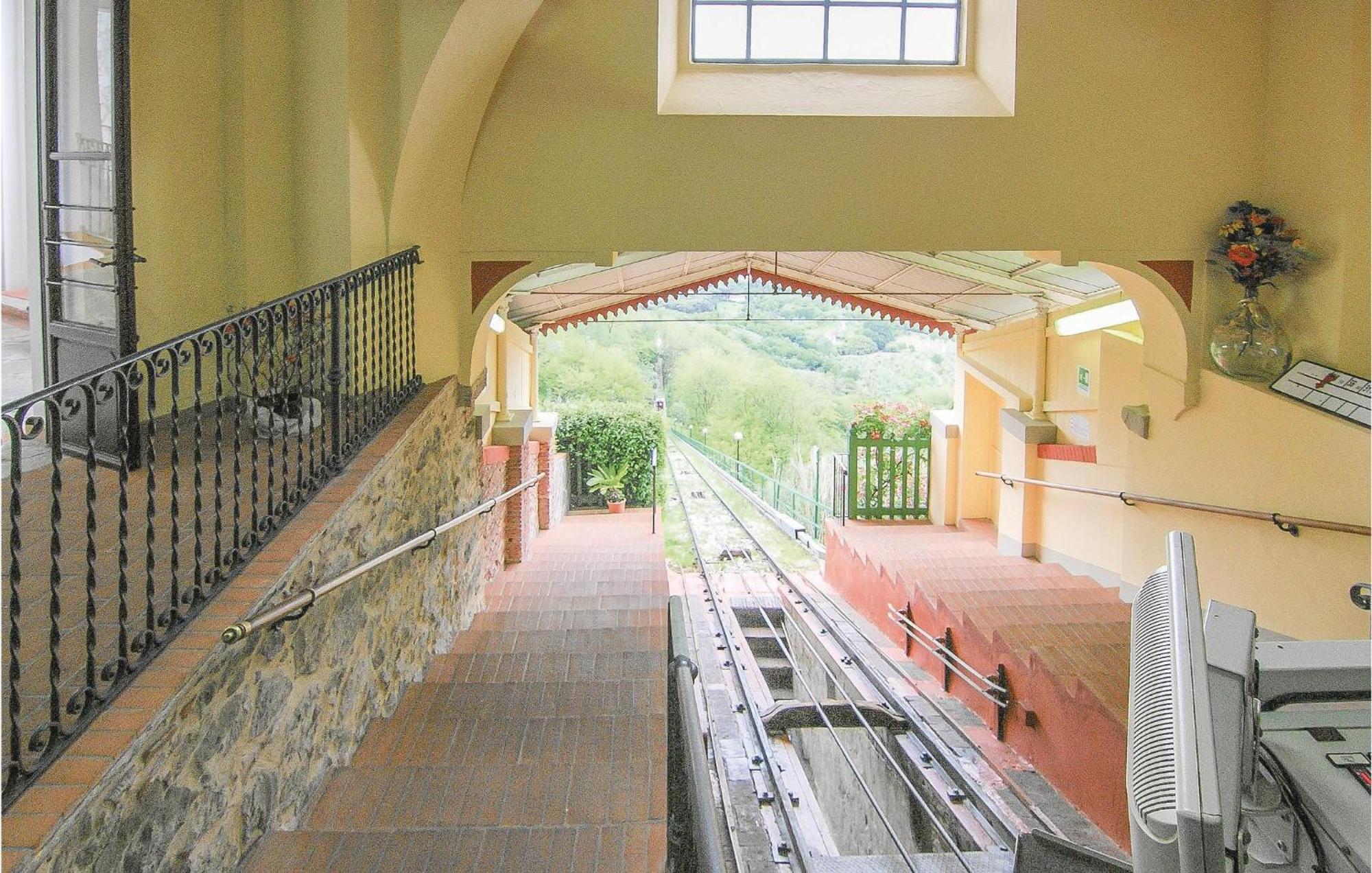 Lovely Home In Montecatini Alto With Kitchen Nievole Exterior photo